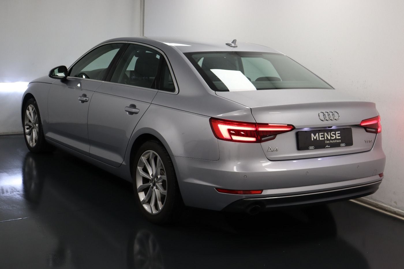 Fahrzeugabbildung Audi A4 1.4 TFSI S-tronic Sport Matrix|CarPlay|LED|Na