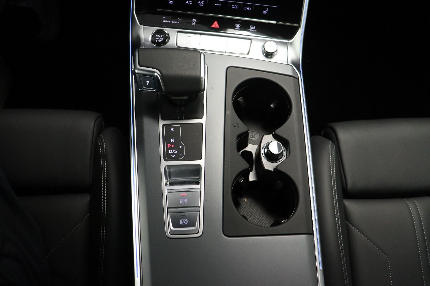 Fahrzeugabbildung Audi A7 Sportback 45 TDI quattro S tronic Matrix|AHK