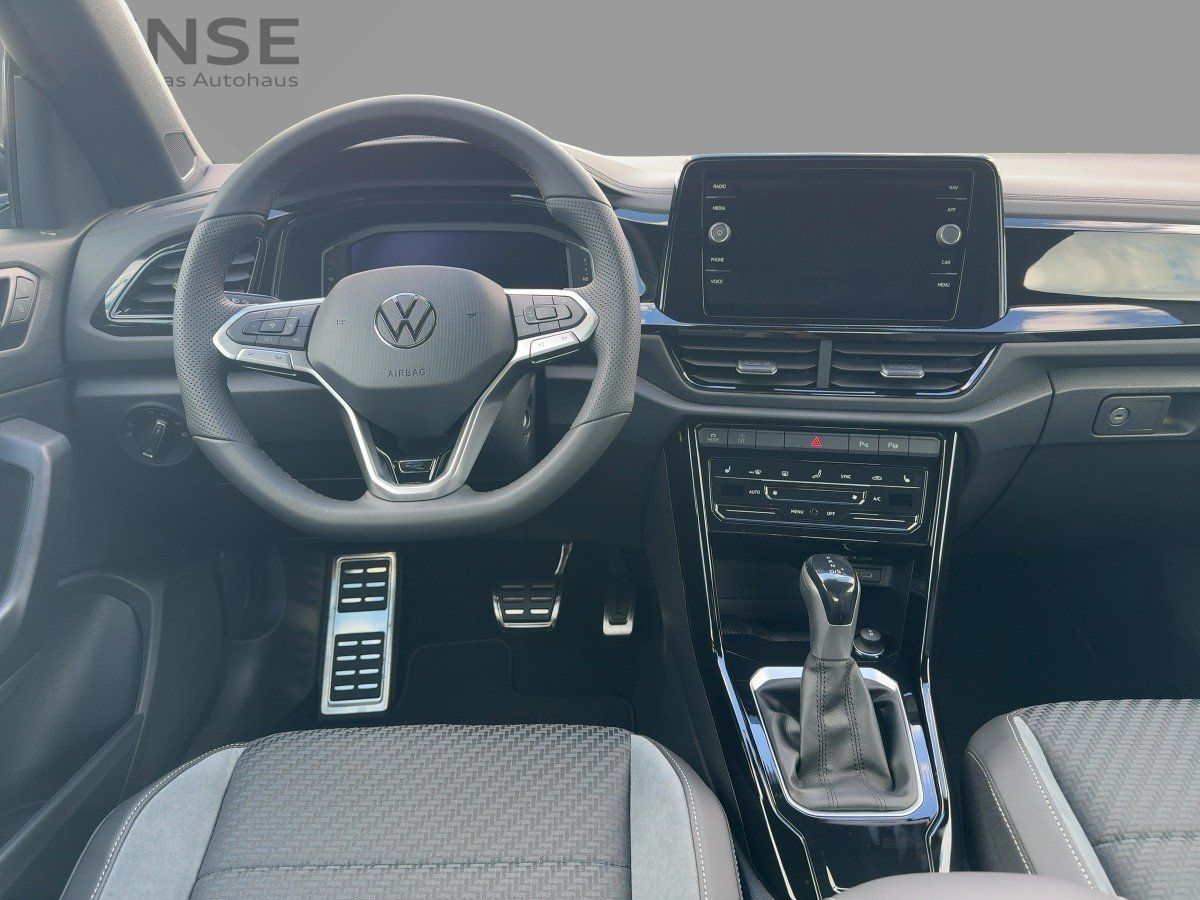 Fahrzeug autohaus mense Fahrzeugabbildung Volkswagen T-Roc Cabriolet R-Line 1.5 l TSI OPF DSG Matrix, - mit KI generiert/bearbeitet