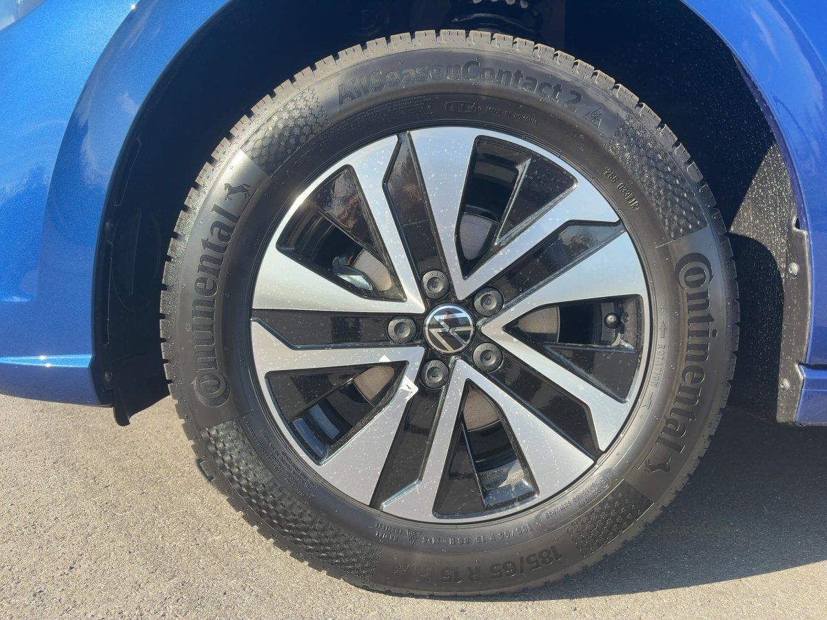 Fahrzeug autohaus mense Fahrzeugabbildung Volkswagen Polo ENERGY 1.0 l 5-Gang GJR, Kamera, Cockpit Pr - mit KI generiert/bearbeitet