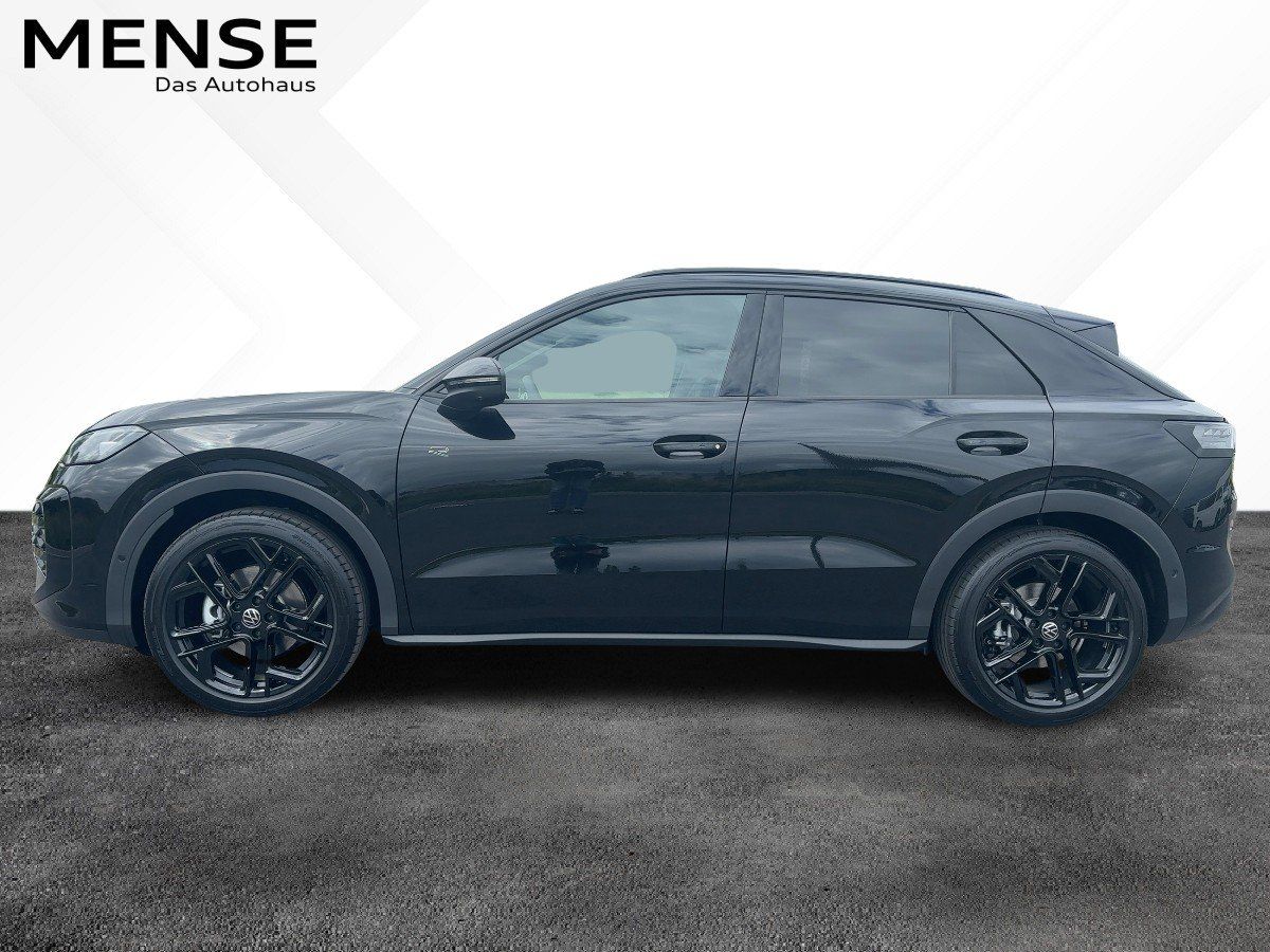 Fahrzeugabbildung Volkswagen T-Roc R-Line 1.5 l eTSI OPF DSG AHK Nav HUD Blac - mit KI generiert/bearbeitet