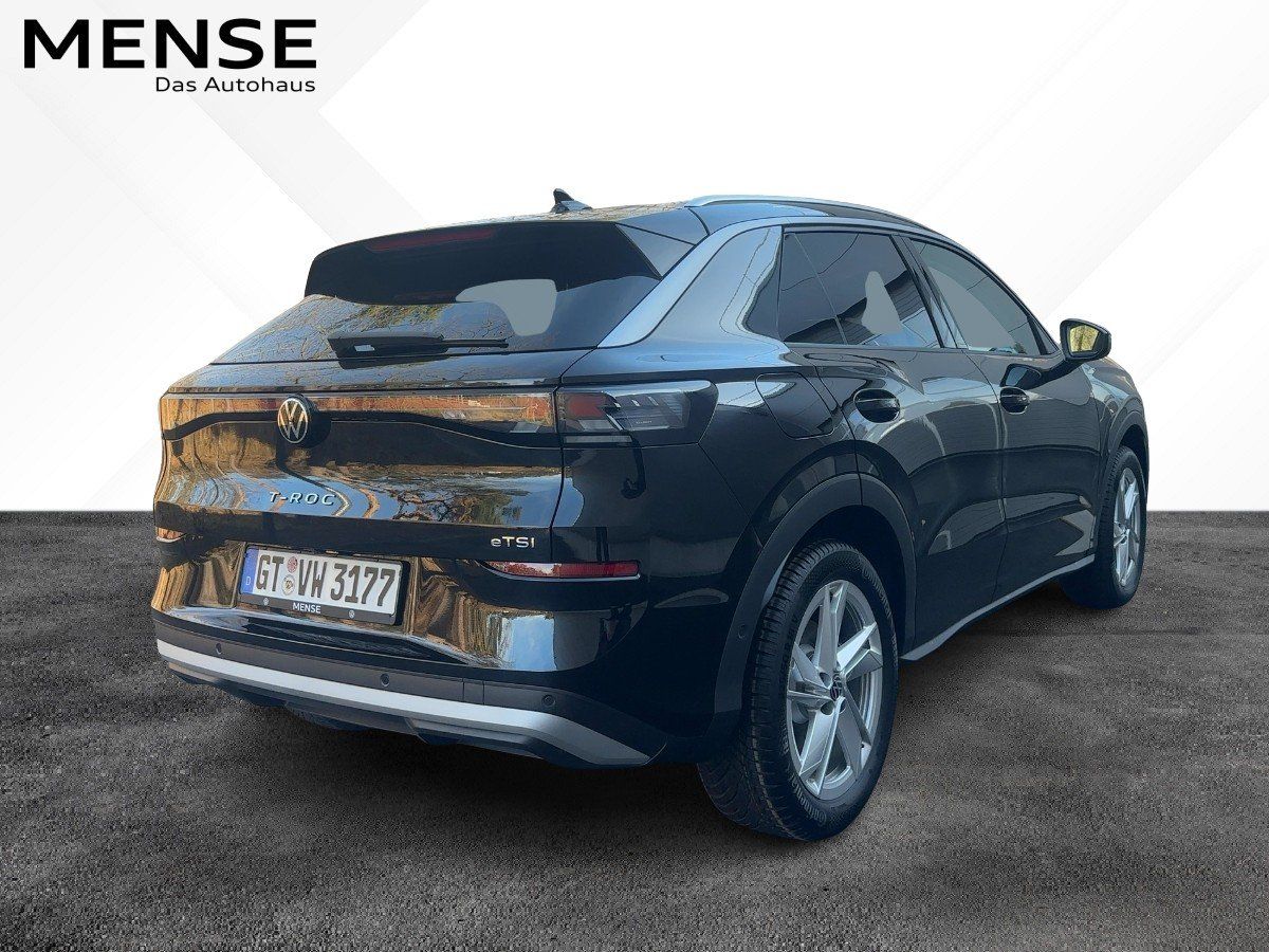 Fahrzeug autohaus mense Fahrzeugabbildung Volkswagen T-Roc Style 1.5 l eTSI OPF DSG AHK Nav IQ.Light - mit KI generiert/bearbeitet