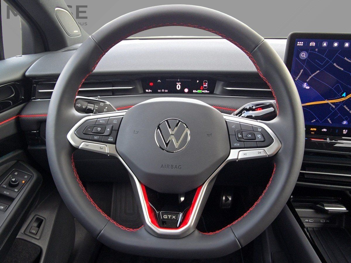 Fahrzeugabbildung Volkswagen ID.7 GTX Tourer 4M 86 kWh AHK Navi Pano 360° eSi - mit KI generiert/bearbeitet