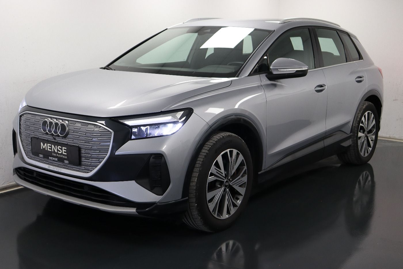 Fahrzeugabbildung Audi Q4 e-tron 40 AHK|Standhzg|ACC|LED|Navi|VirtualCP