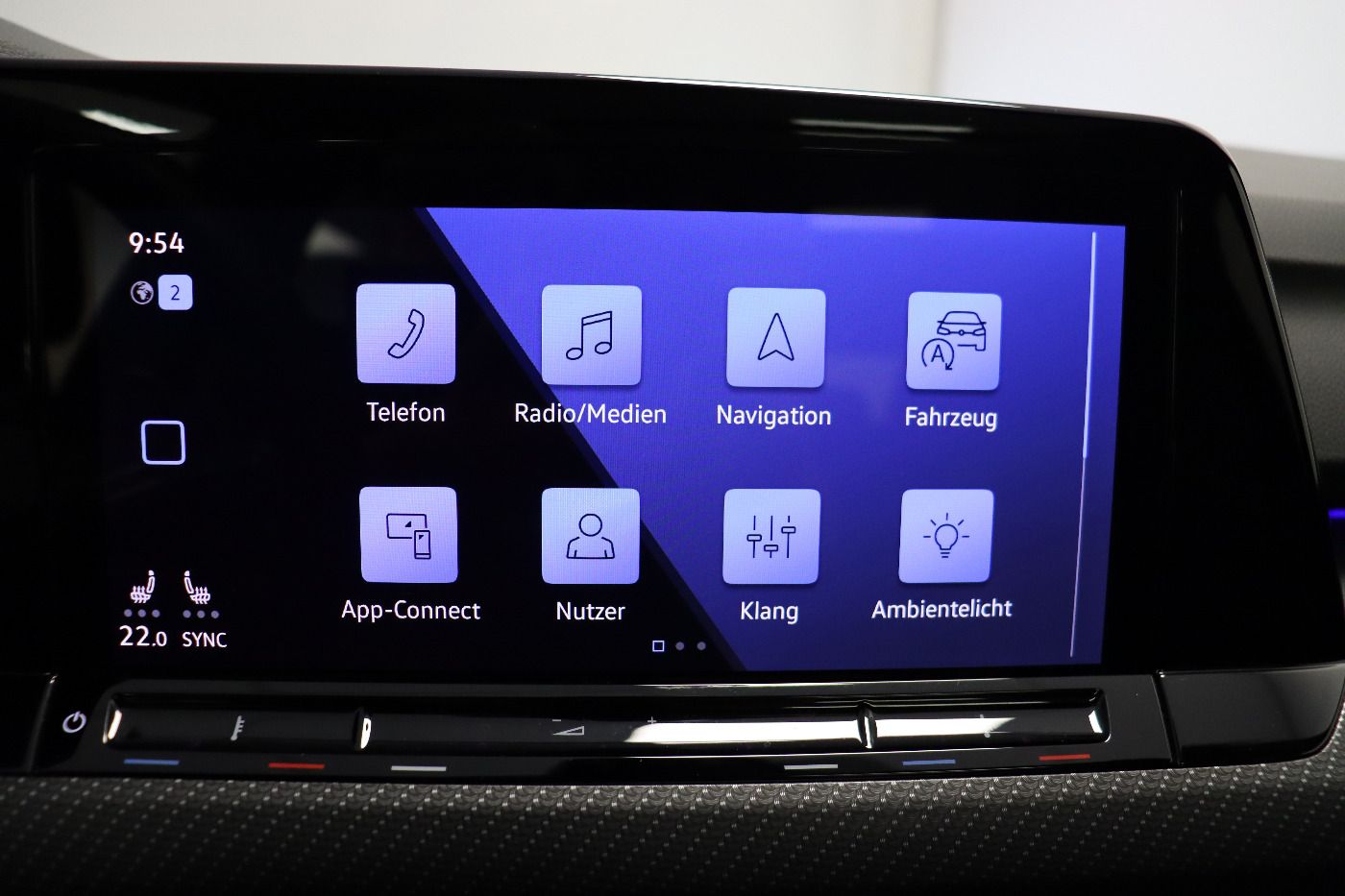 Fahrzeugabbildung Volkswagen Golf VIII Variant R 4Motion DSG IQ.Light|Matrix