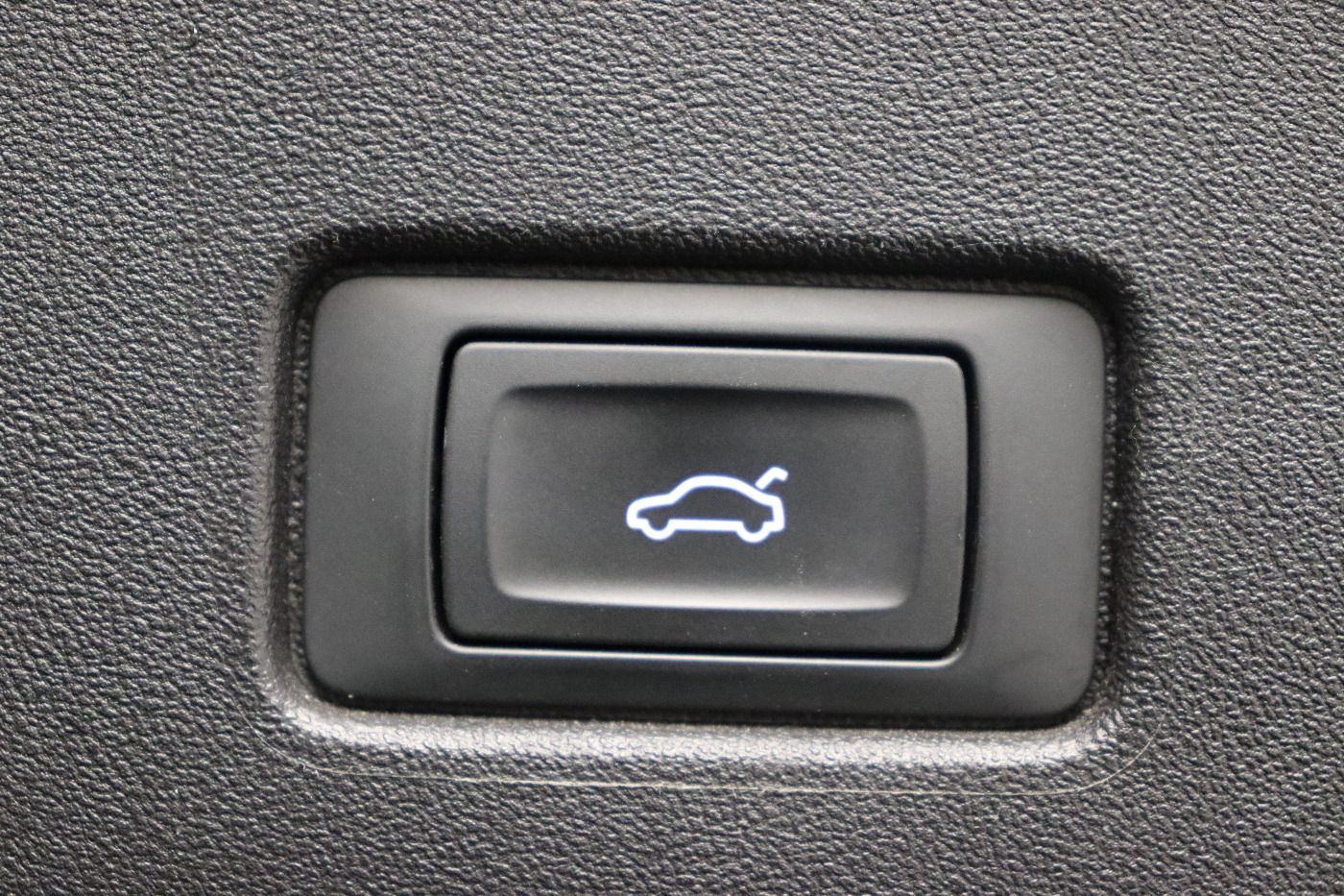 Fahrzeug autohaus mense Fahrzeugabbildung Audi Q4 e-tron 40 AHK|Standhzg|ACC|LED|VirtualCP|PDC