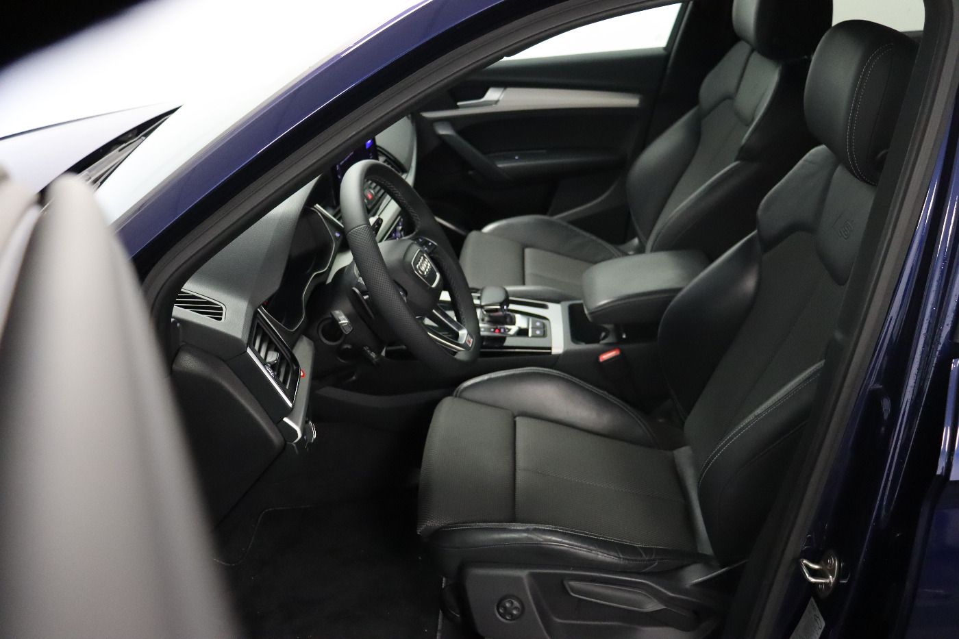 Fahrzeugabbildung Audi Q5 Sportback 40 TDI quattro S-tronic S-Line Pano