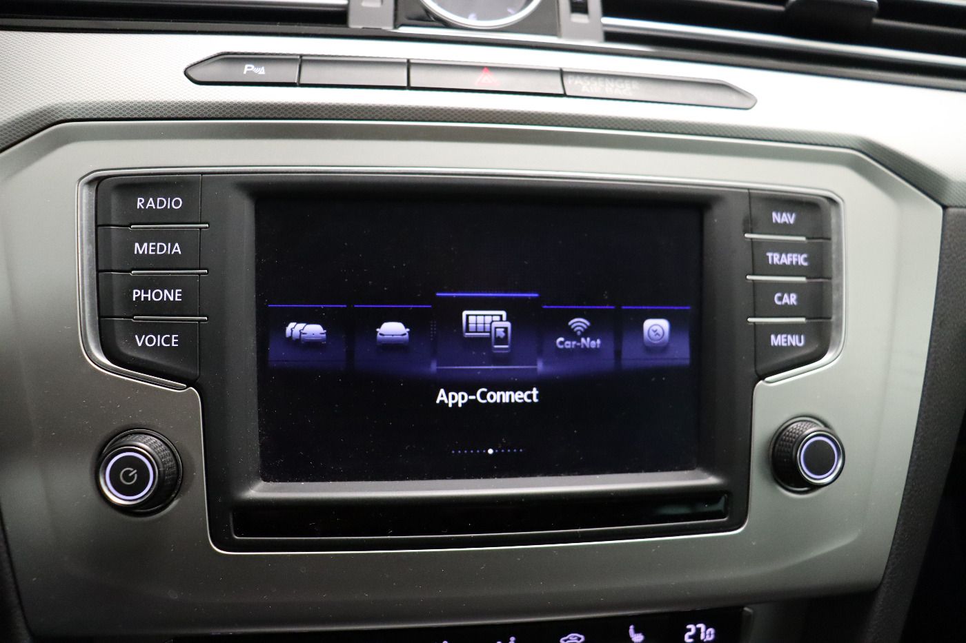 Fahrzeugabbildung Volkswagen Passat Variant 1.4 TSI Comfortline BlueMotion AC