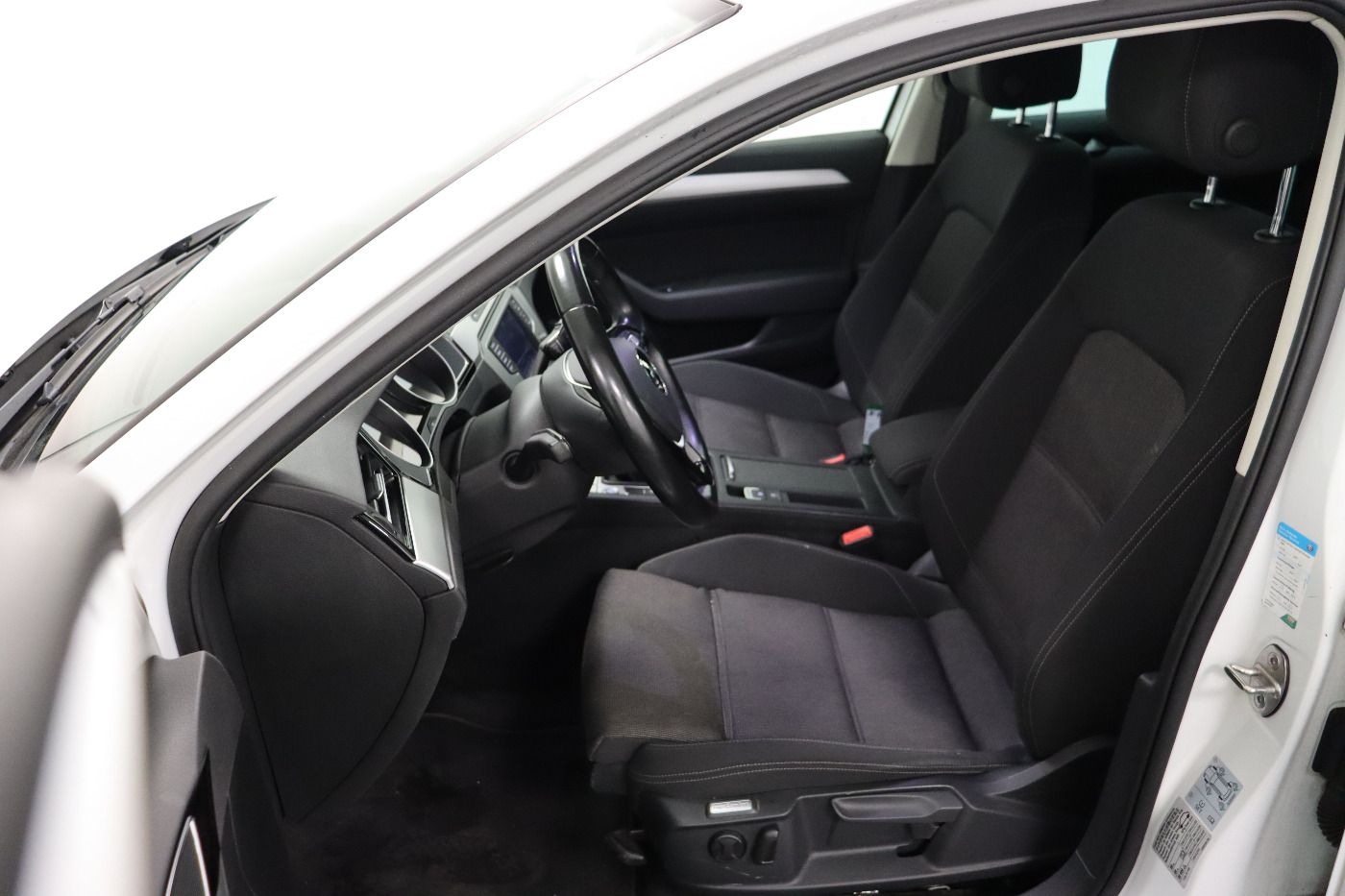 Fahrzeugabbildung Volkswagen Passat Variant 1.4 TSI Comfortline BlueMotion AC
