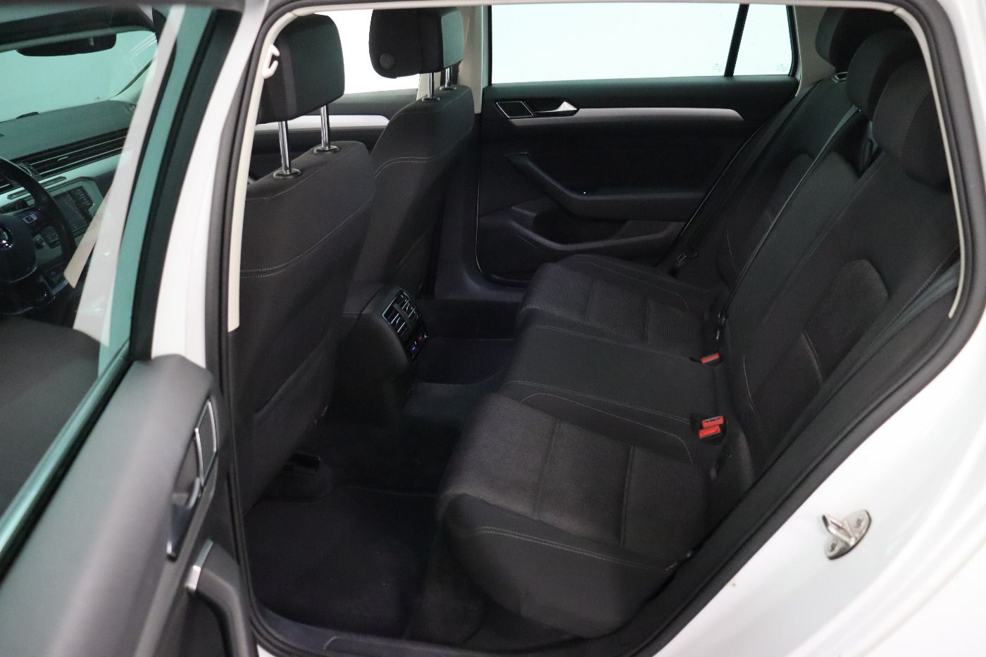 Fahrzeugabbildung Volkswagen Passat Variant 1.4 TSI Comfortline BlueMotion AC