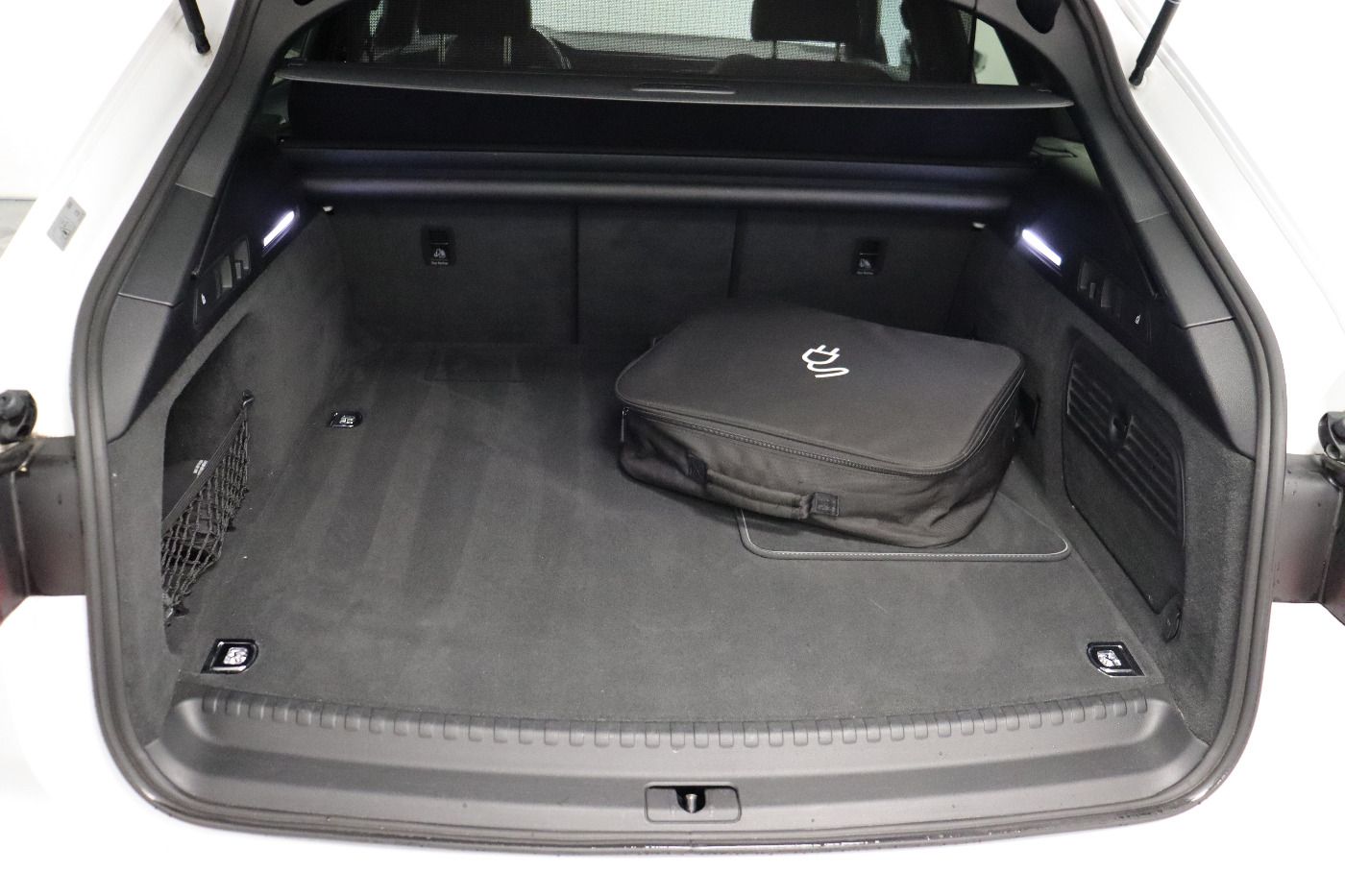 Fahrzeugabbildung Audi A6 Avant 50 TFS e S tronic S line CarPlay|SD