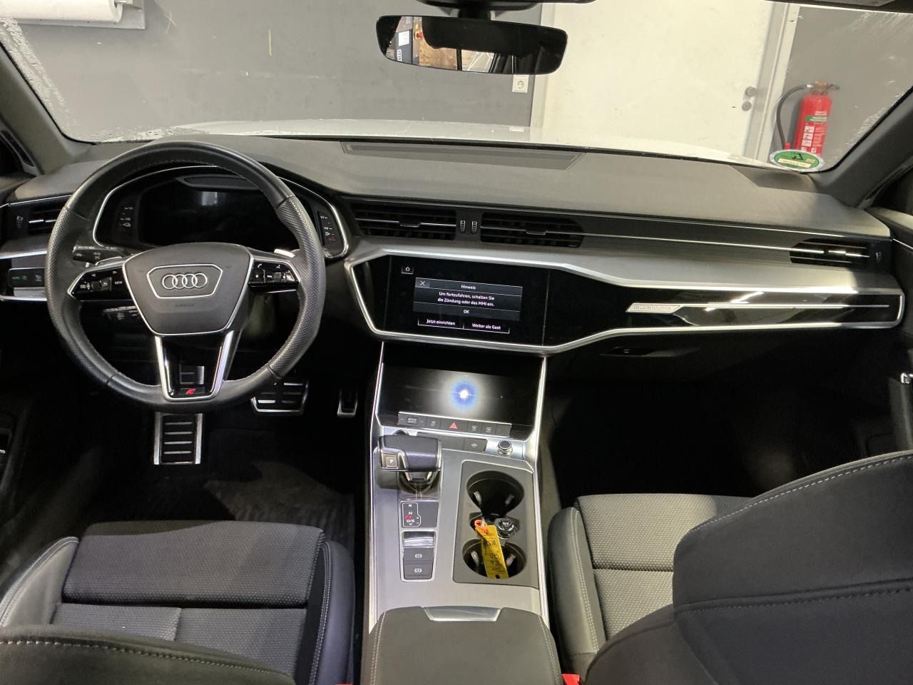 Fahrzeugabbildung Audi A6 Avant 50 TFS e S-Tronic S-Line CarPlay|SD