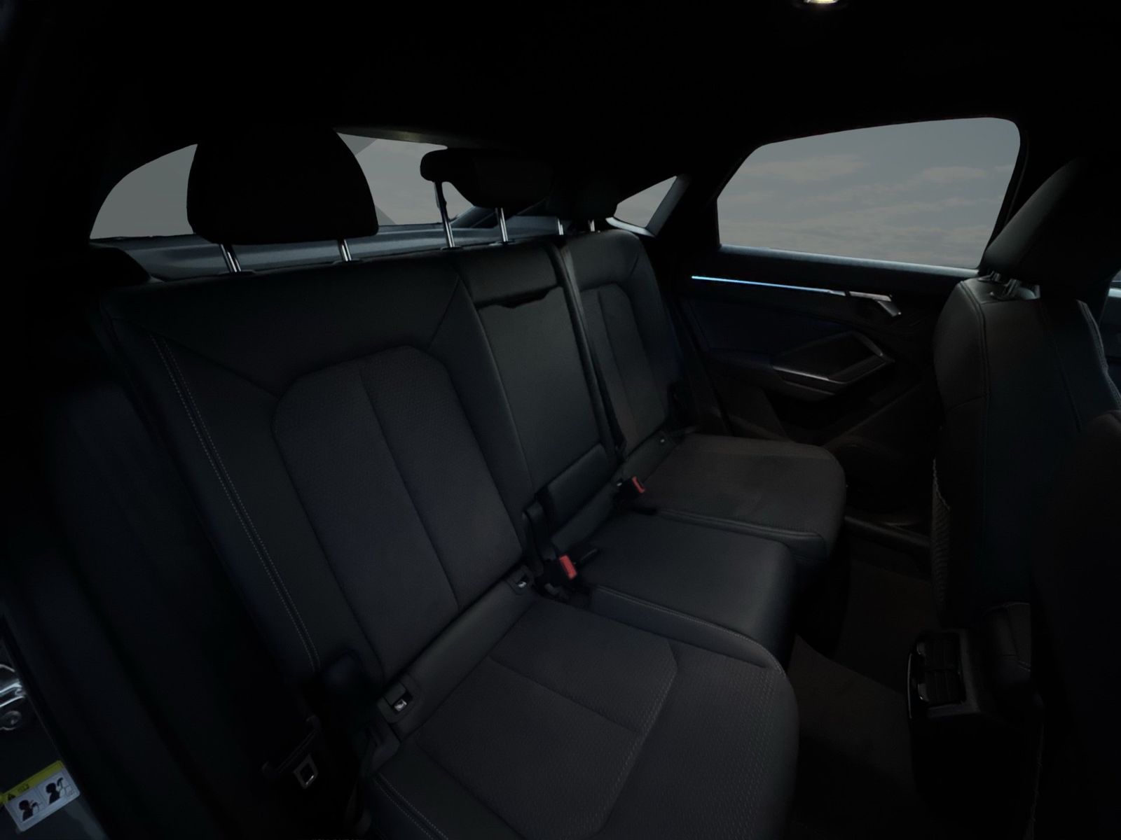 Fahrzeugabbildung Audi Q3 Sportback S line 40 TFSI quattro