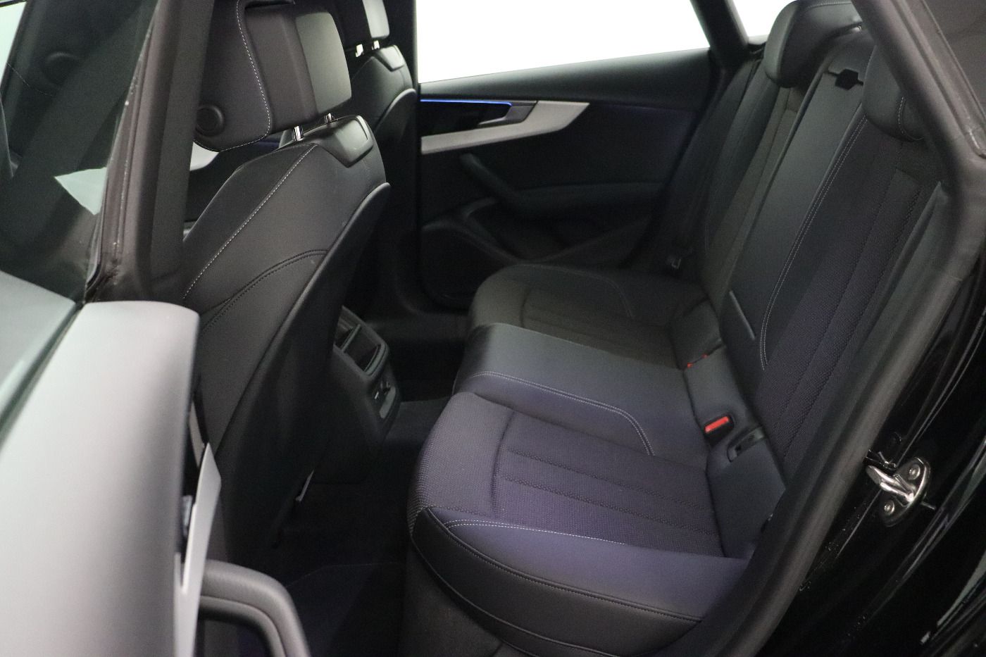 Fahrzeugabbildung Audi A5 Sportback 35 TDI S-Tronic S-Line Matrix|ACC