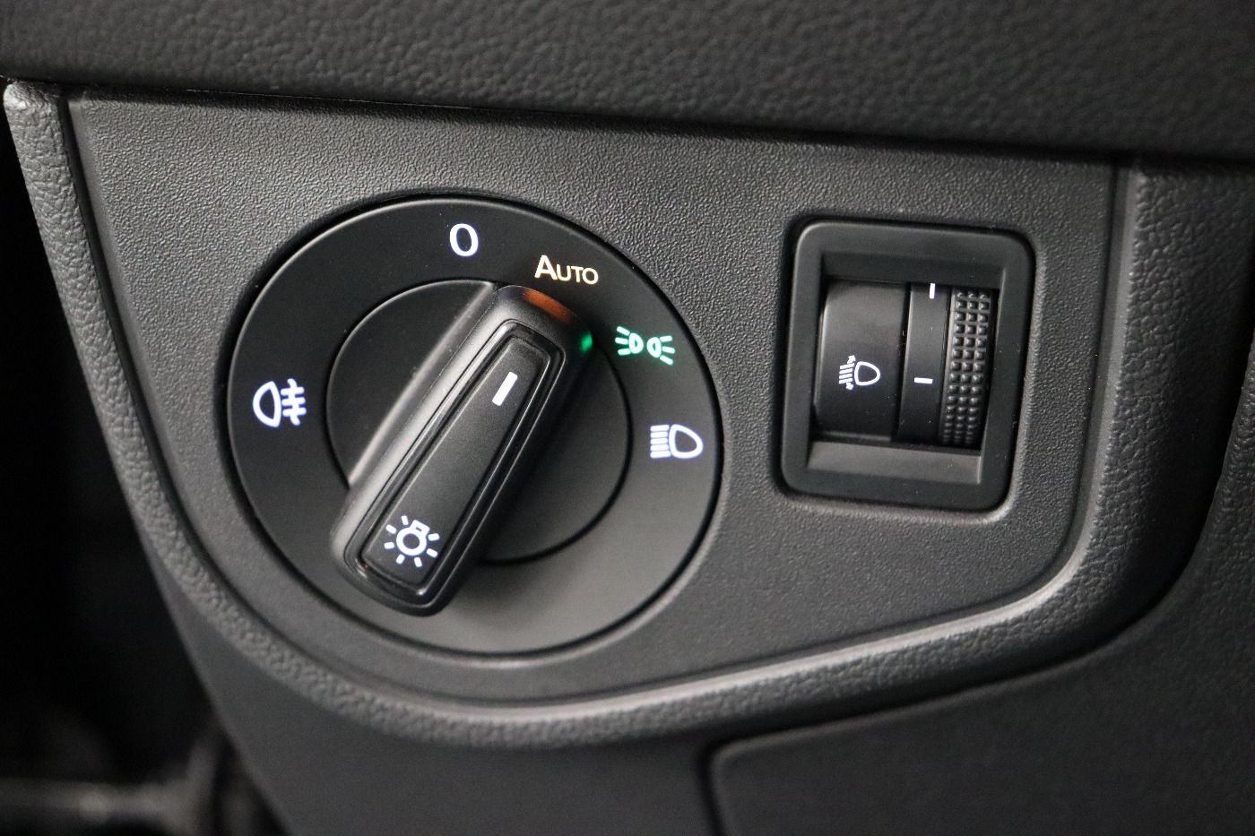 Fahrzeugabbildung Volkswagen Polo 1.0 TSI Life CarPlay|ACC|LED|Navi|VirtualCP