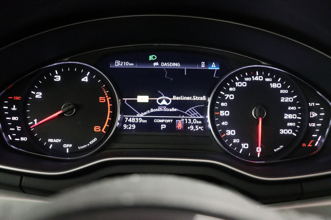 Fahrzeugabbildung Audi A4 40 TDI S tronic advanced ACC