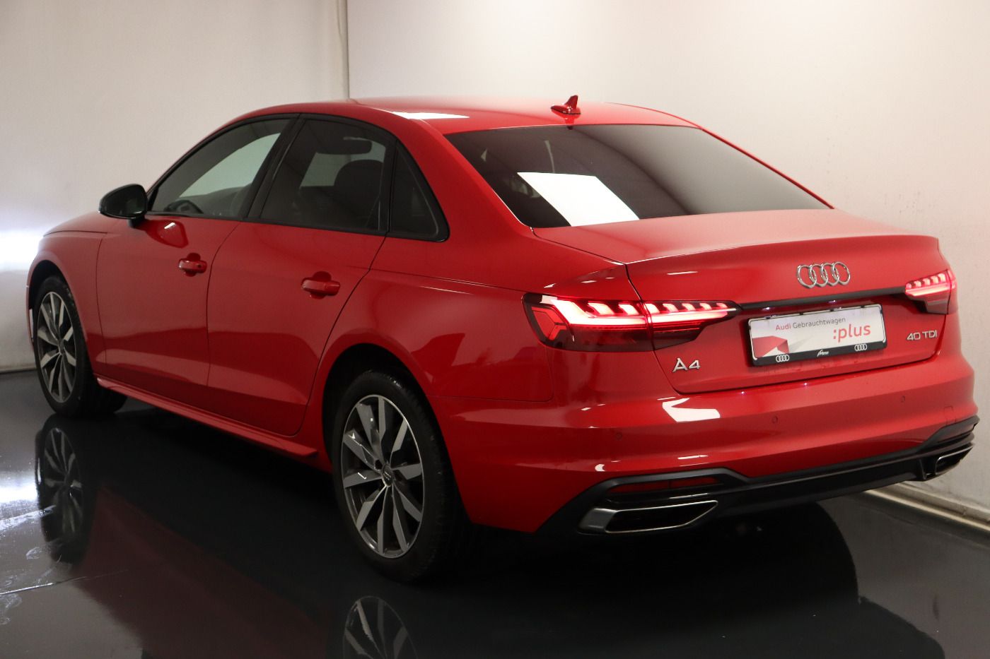 Fahrzeugabbildung Audi A4 40 TDI S tronic advanced ACC