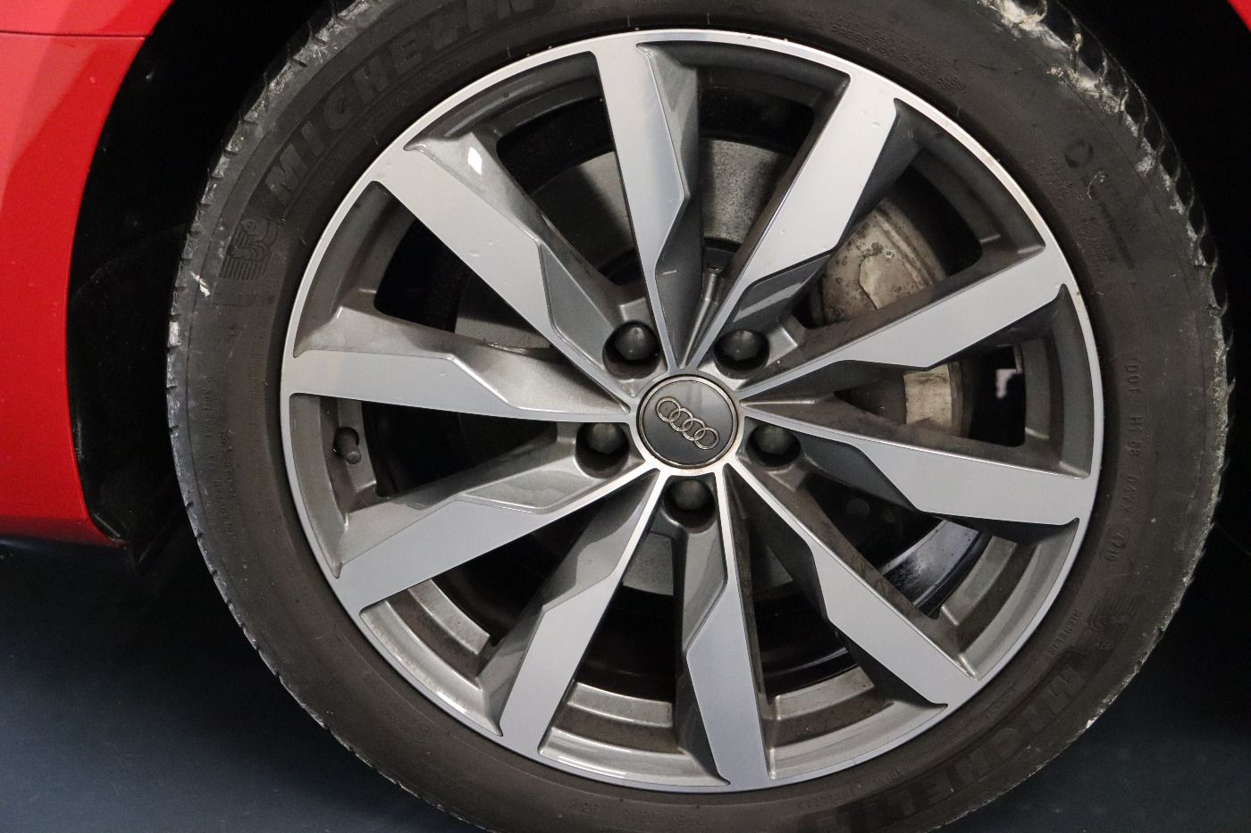 Fahrzeugabbildung Audi A4 40 TDI S tronic advanced ACC