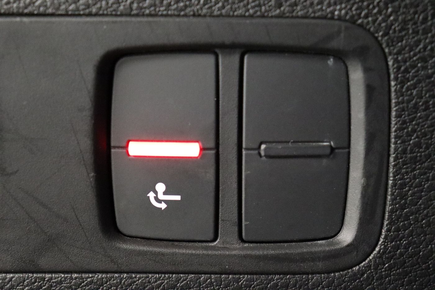 Fahrzeugabbildung Audi Q5 40 TDI quattro S tronic S line AHK|ACC|LED|LM