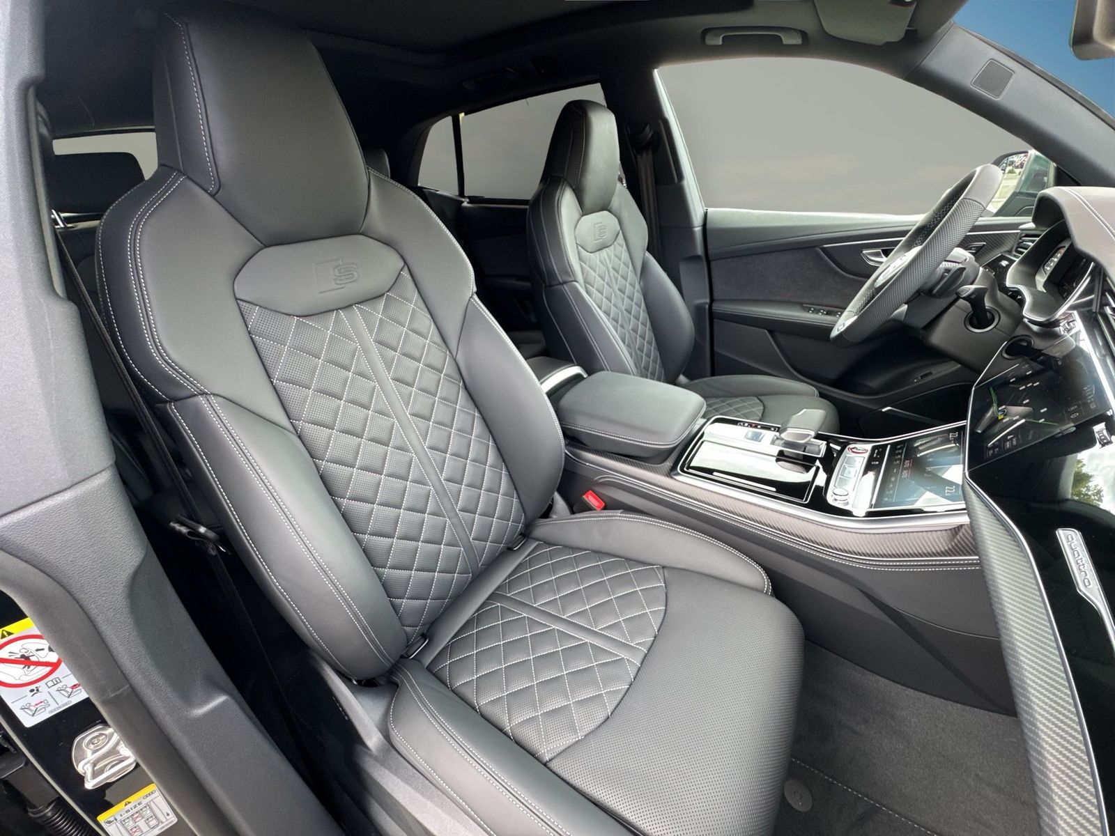 Fahrzeugabbildung Audi SQ8 TFSI SUV tiptronic Matrix|B&O|AHK|HUD