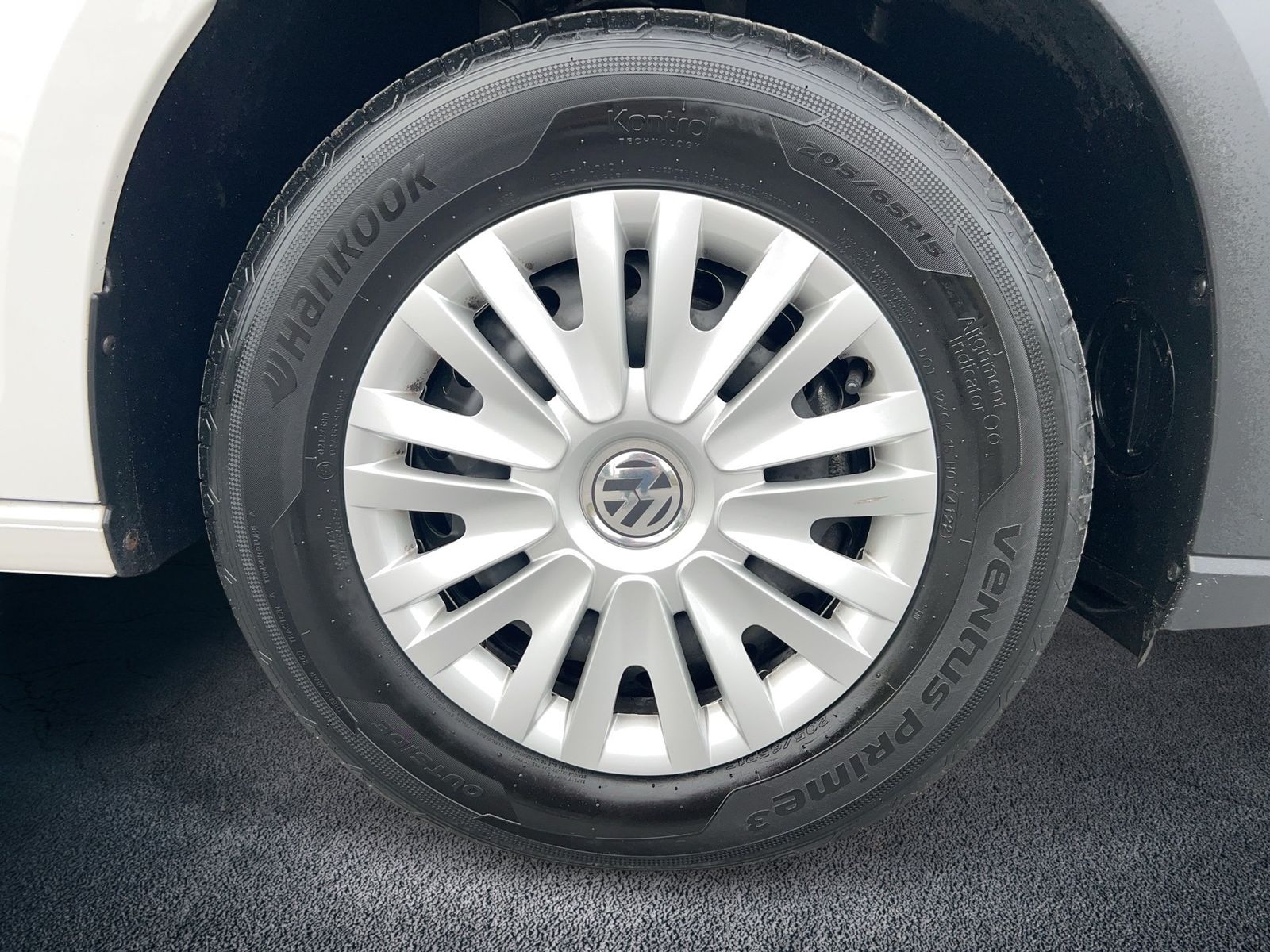 Fahrzeugabbildung Volkswagen Caddy Cargo Navi|PDC