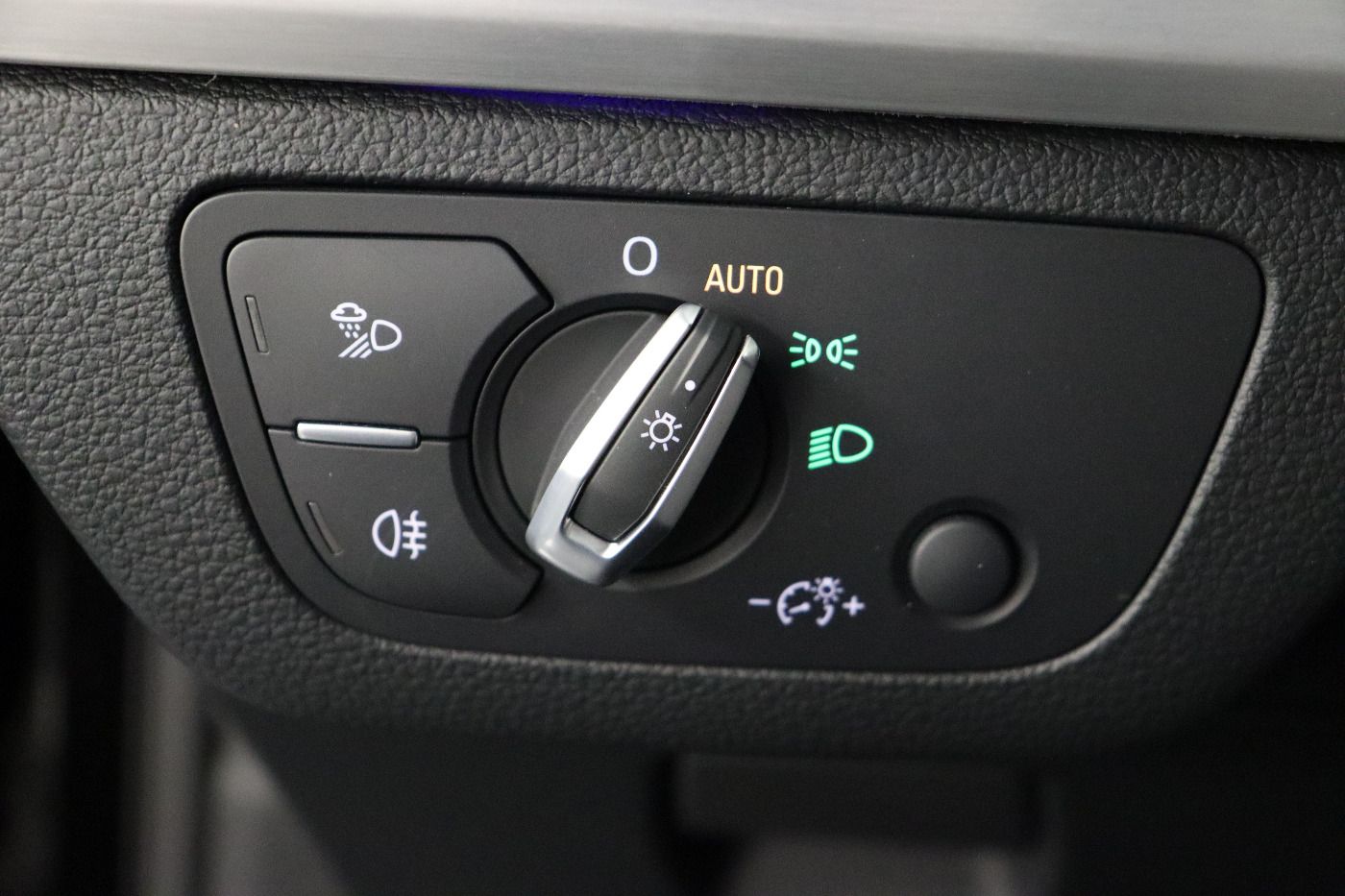 Fahrzeugabbildung Audi Q5 Sportback 50 TFSIe quattro S-tronic S line Ma