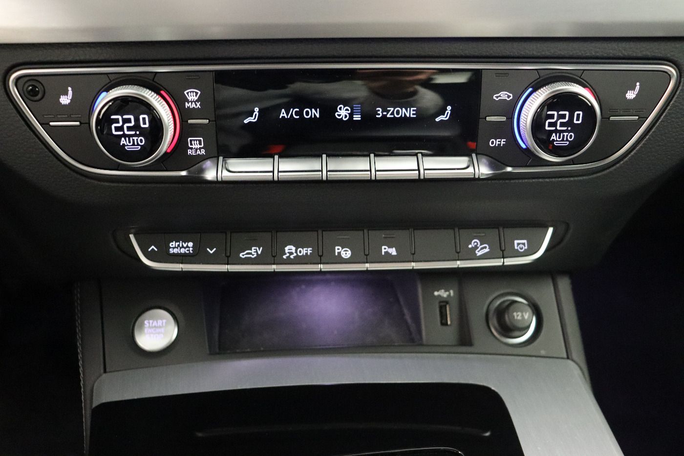 Fahrzeugabbildung Audi Q5 Sportback 50 TFSIe quattro S-tronic S line Ma