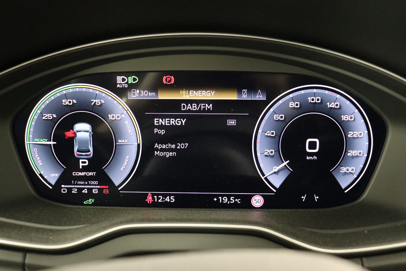 Fahrzeugabbildung Audi Q5 50 TFSI e quattro S tronic advanced Matrix|LM