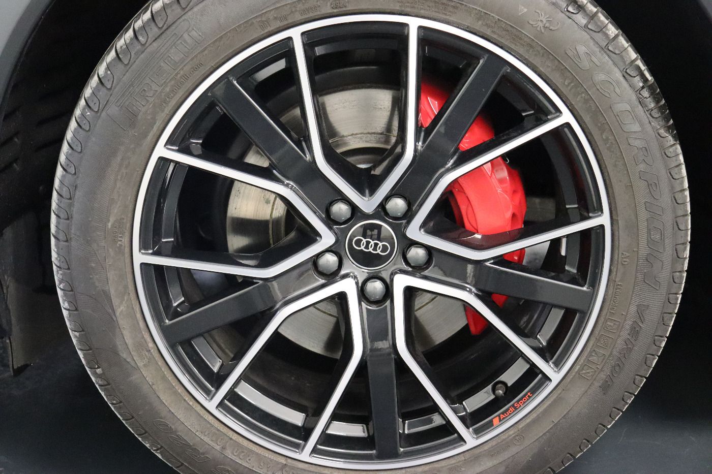 Fahrzeugabbildung Audi Q5 50 TFSI e quattro S tronic advanced Matrix|LM