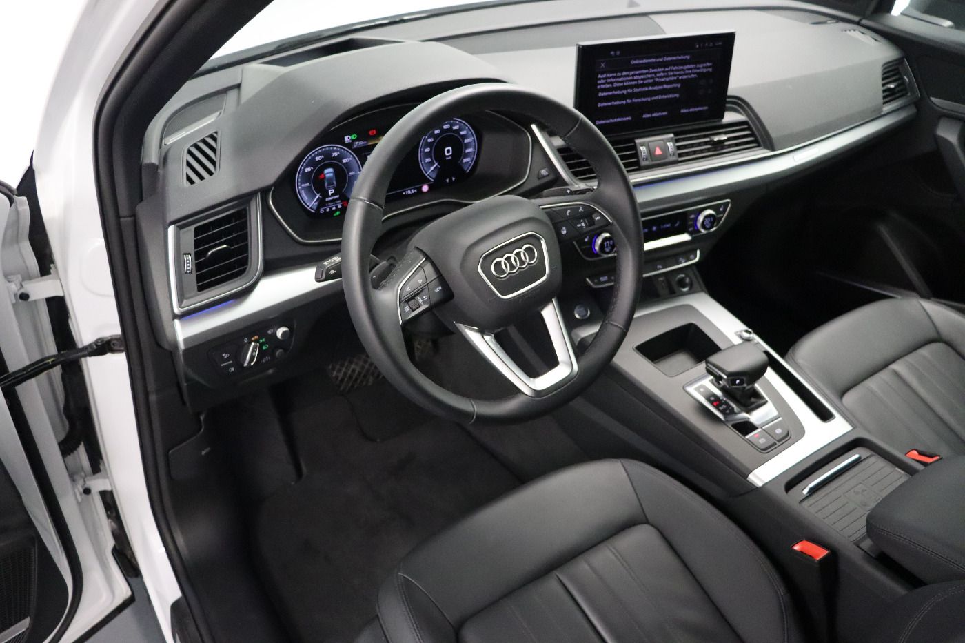 Fahrzeugabbildung Audi Q5 50 TFSI e quattro S tronic advanced Matrix|LM