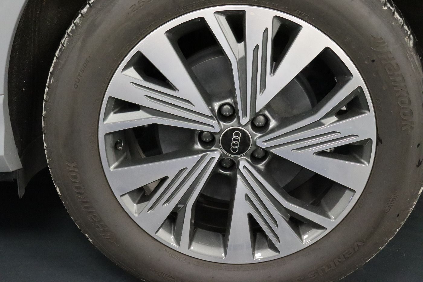 Fahrzeugabbildung Audi Q4 Sportback e-tron 35 Standhzg|ACC|LED|Navi|PDC