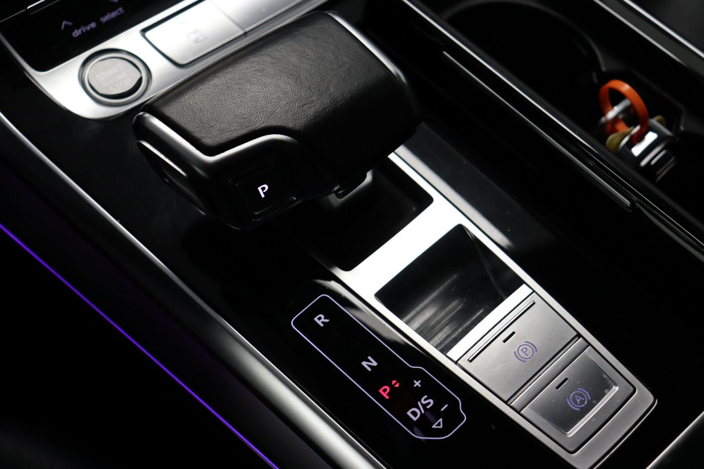 Fahrzeug autohaus mense Fahrzeugabbildung Audi Q7 55 eTFSI Matrix|CarPlay|AHK|HUD|Luft|Standhzg