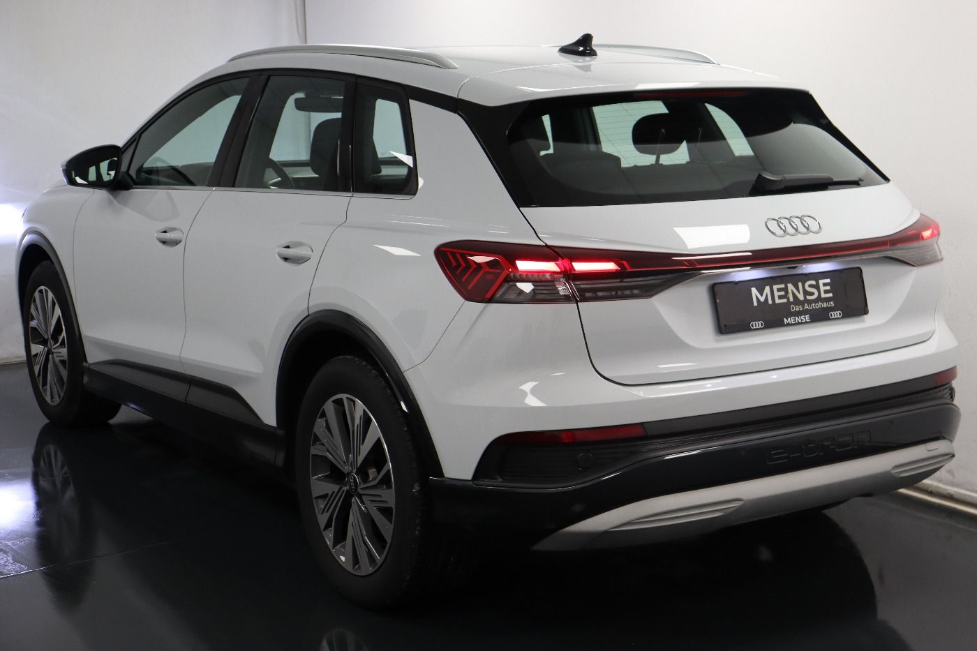 Fahrzeugabbildung Audi Q4 e-tron 40 Pano|SD|Standhzg|ACC|LED|Navi