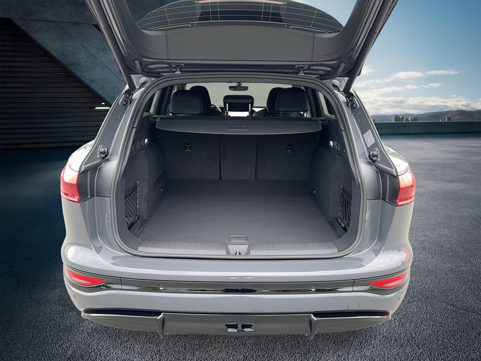 Fahrzeugabbildung Audi Q6 SUV e-tron quattro 285 kW B&O|AHK|HUD|Luft|LM