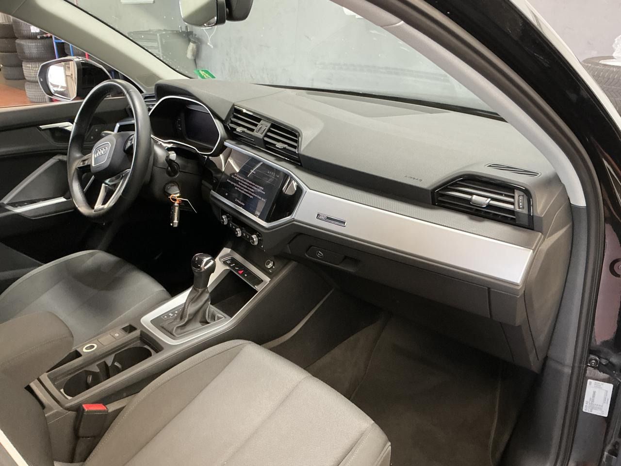 Fahrzeugabbildung Audi Q3 45 TFSIe S tronic LED|Navi|Kamera