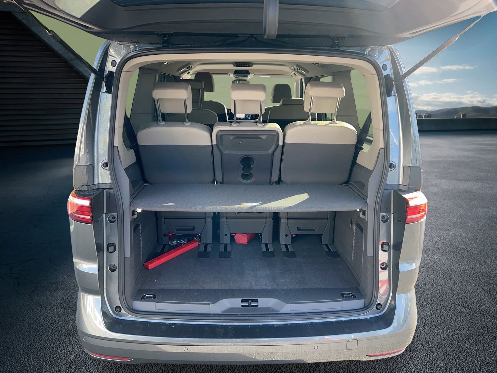 Fahrzeug autohaus mense Fahrzeugabbildung Volkswagen Multivan Life 2.0 l TDI 110 kW LÜ DSG