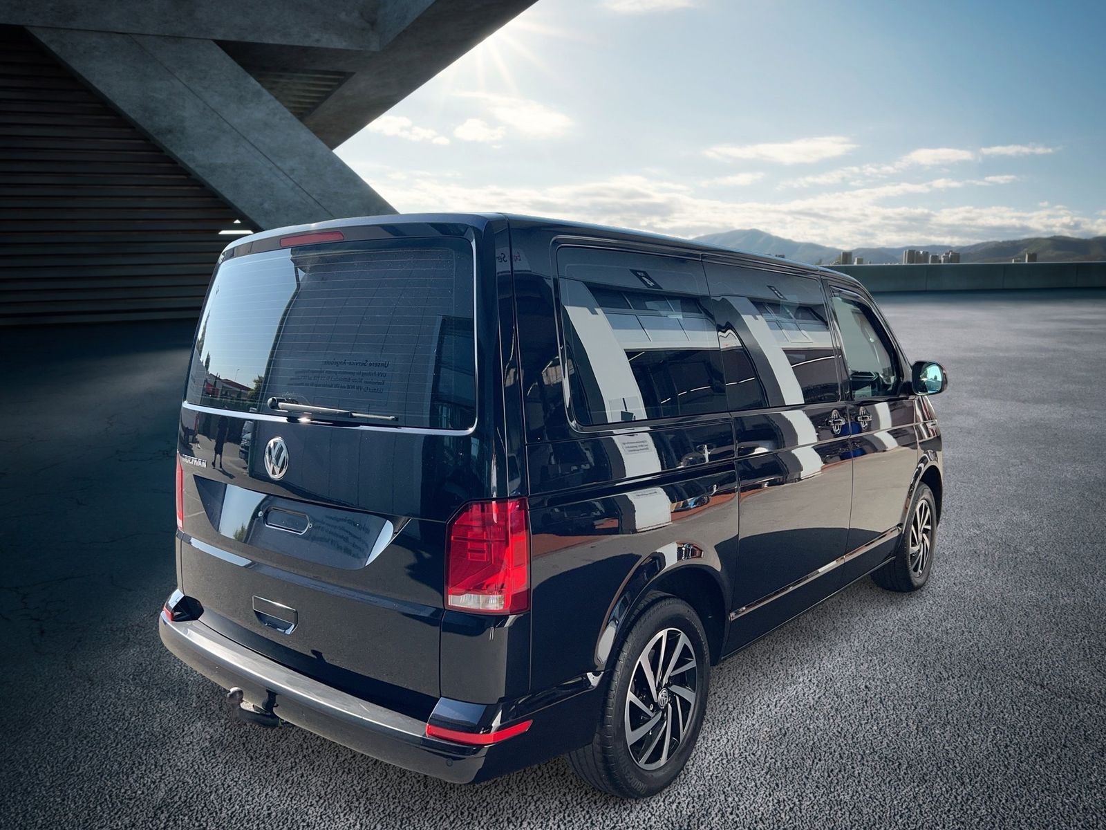 Fahrzeug autohaus mense Fahrzeugabbildung Volkswagen T6.1 Multivan TDI Comfortline