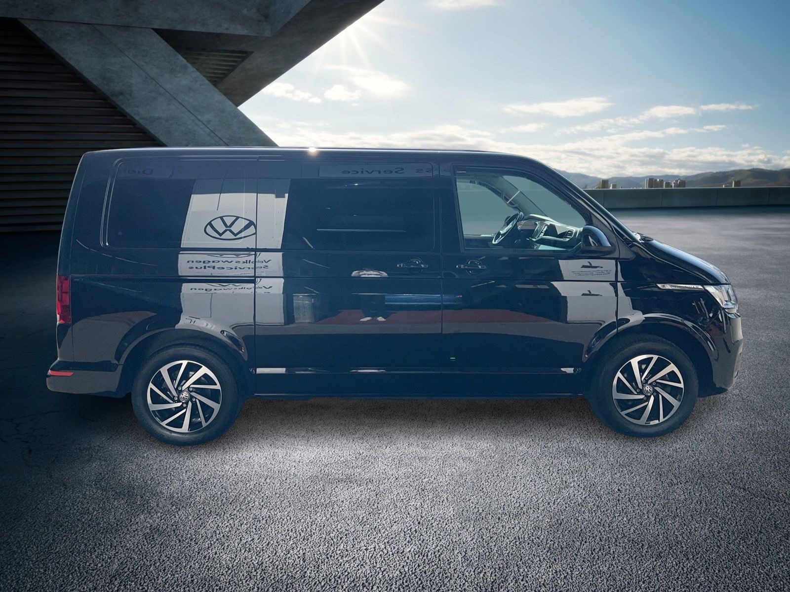 Fahrzeug autohaus mense Fahrzeugabbildung Volkswagen T6.1 Multivan TDI Comfortline