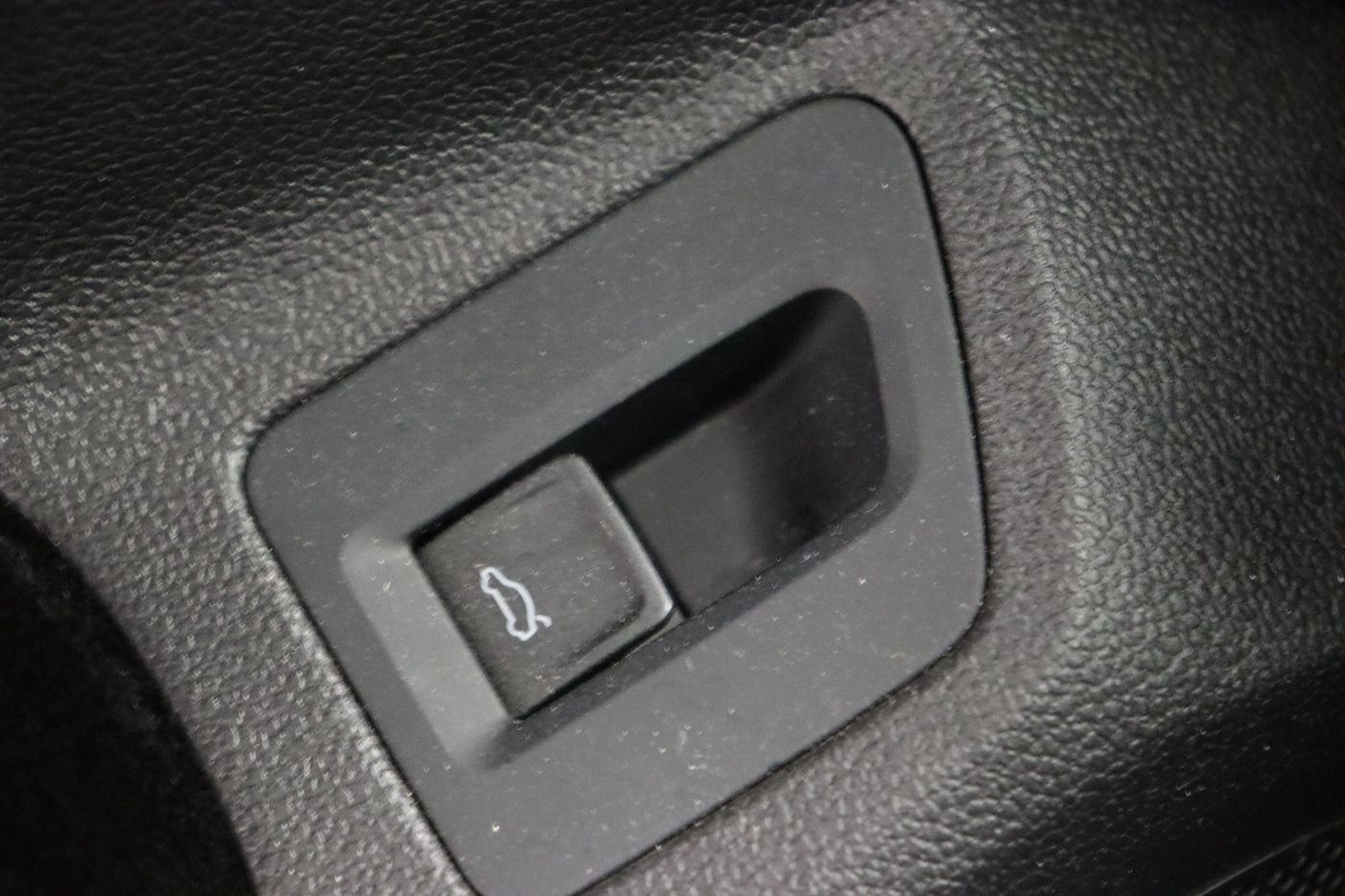 Fahrzeug autohaus mense Fahrzeugabbildung Volkswagen Passat Variant 2.0 TDI DSG Business AHK|ACC|LED