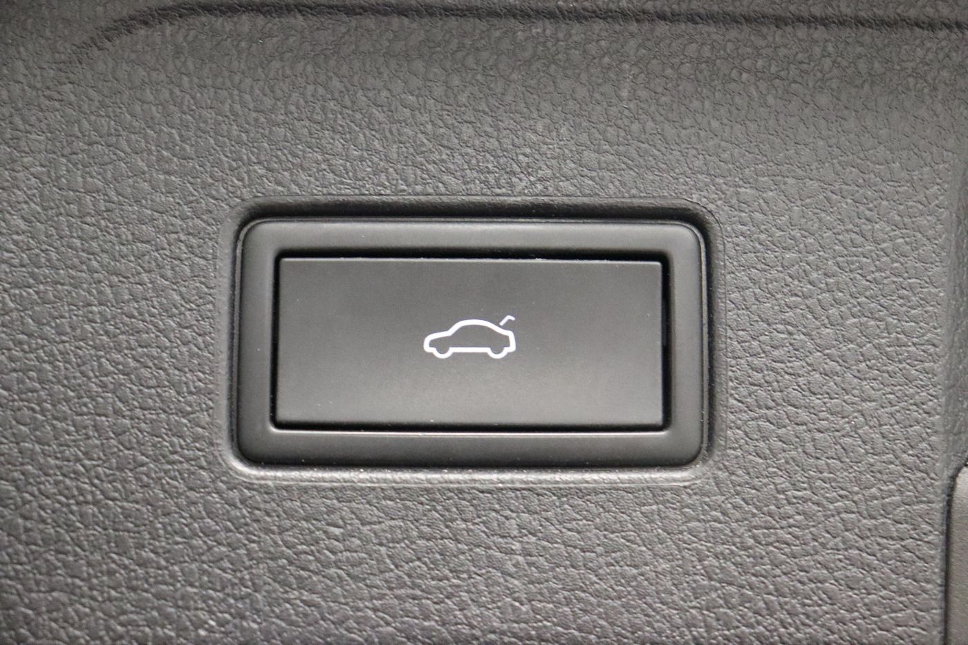 Fahrzeug autohaus mense Fahrzeugabbildung Volkswagen Passat Variant 2.0 TDI DSG Business AHK|ACC|LED