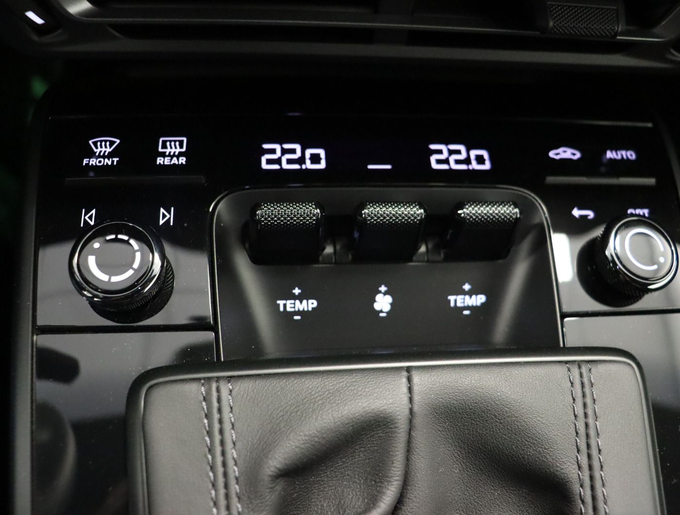 Fahrzeug autohaus mense Fahrzeugabbildung Porsche 911 992 GT3Touring Sport-Chrono Approved 01.28