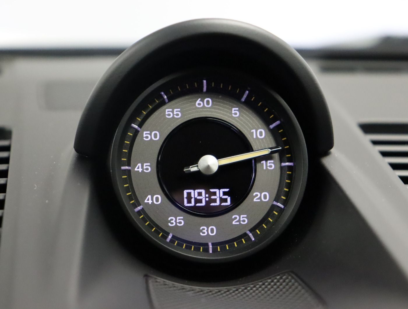 Fahrzeug autohaus mense Fahrzeugabbildung Porsche 911 992 GT3Touring Sport-Chrono Approved 01.28