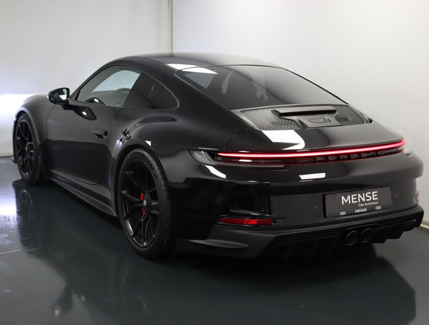 Fahrzeug autohaus mense Fahrzeugabbildung Porsche 911 992 GT3Touring Sport-Chrono Approved 01.28