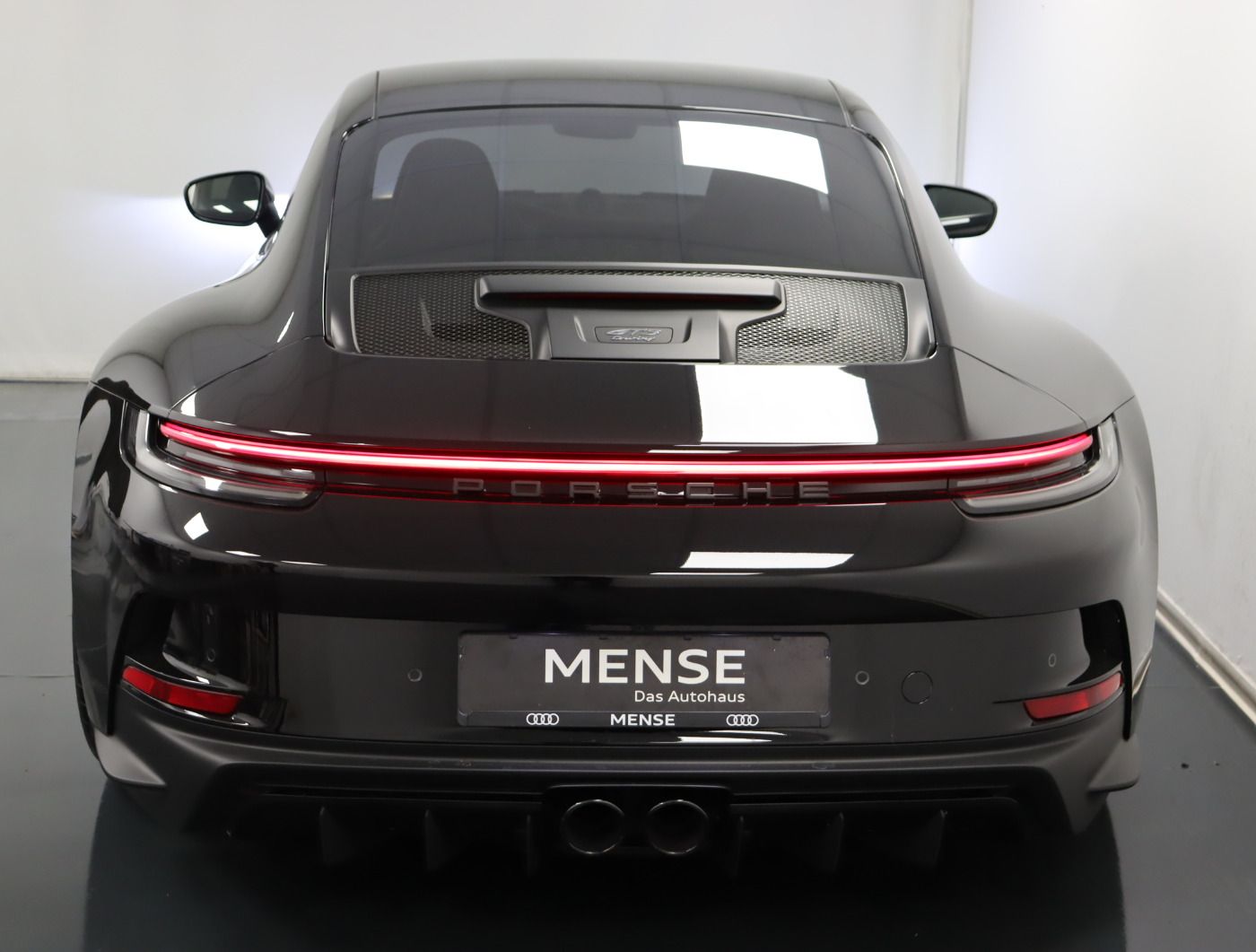 Fahrzeug autohaus mense Fahrzeugabbildung Porsche 911 992 GT3Touring Sport-Chrono Approved 01.28