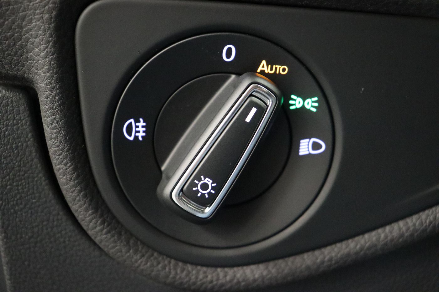 Fahrzeug autohaus mense Fahrzeugabbildung Volkswagen Touran 1.5 TSI DSG Comfortline CarPlay|ACC|Navi