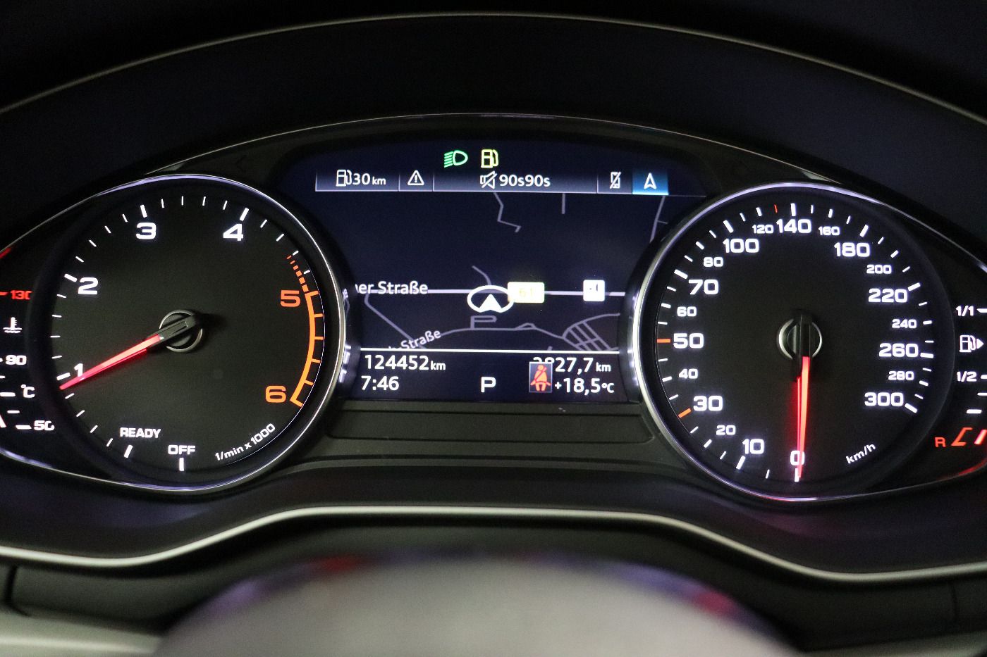 Fahrzeugabbildung Audi A4 Avant 35 TDI advanced S tronic AHK|LED|Navi|K