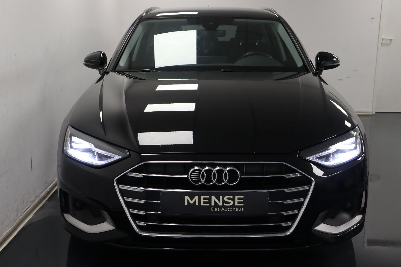 Fahrzeugabbildung Audi A4 Avant 35 TDI advanced S tronic AHK|LED|Navi|K