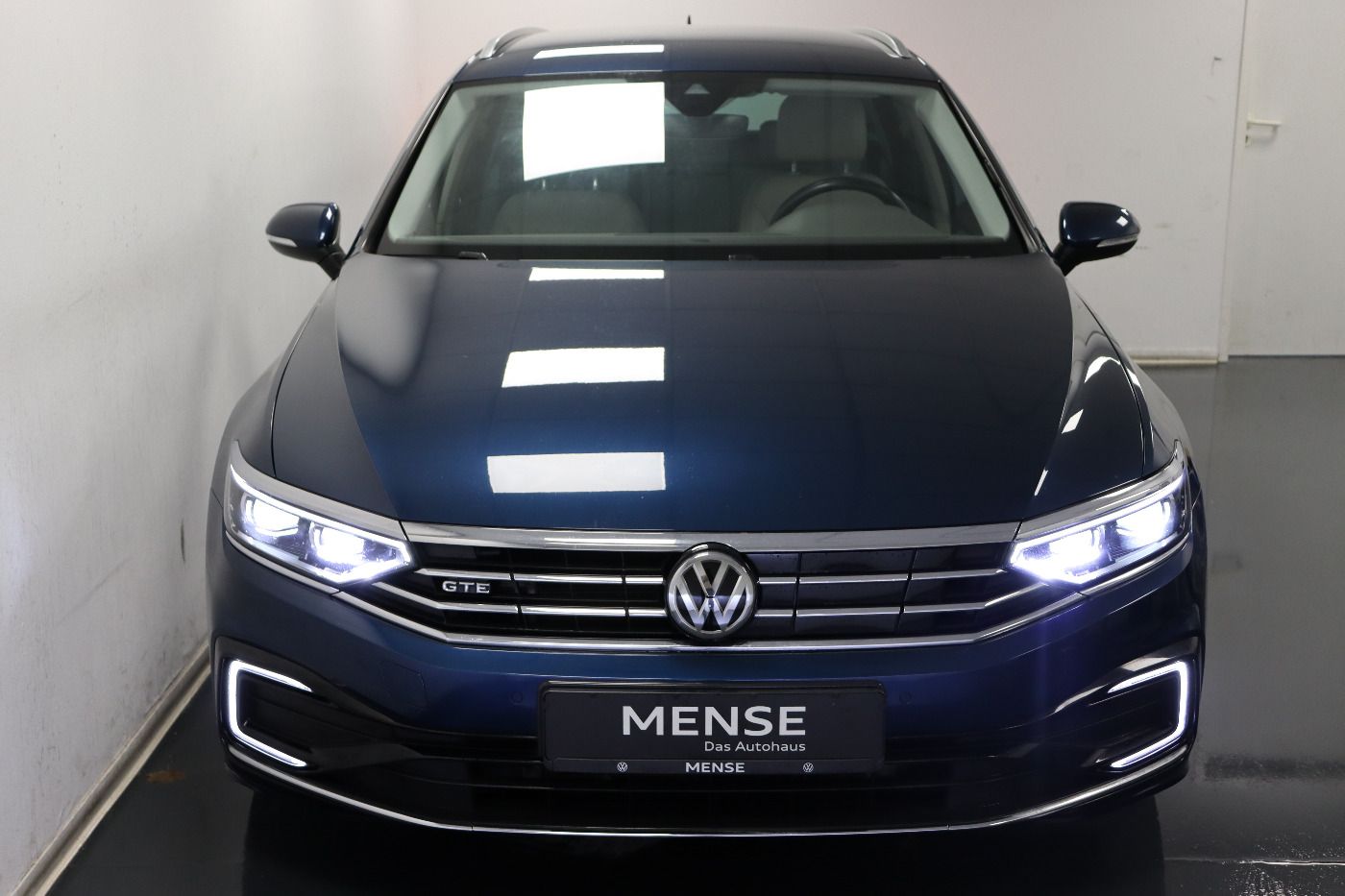 Fahrzeugabbildung Volkswagen Passat Variant GTE DSG IQ.Light|Matrix|ACC