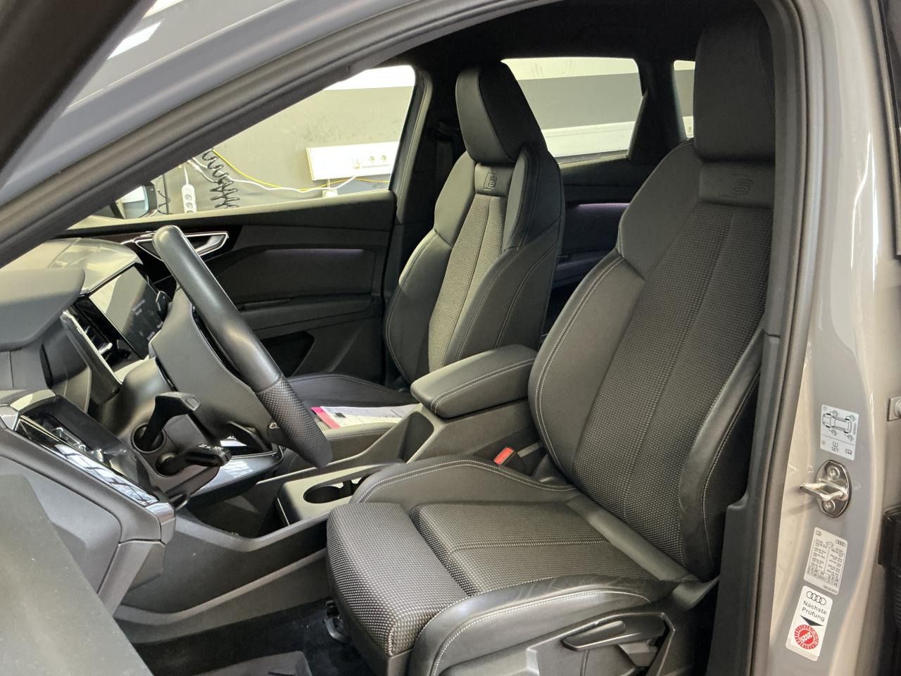 Fahrzeugabbildung Audi Q4 e-tron 40 S line Matrix|CarPlay|Sonos|AHK|HUD