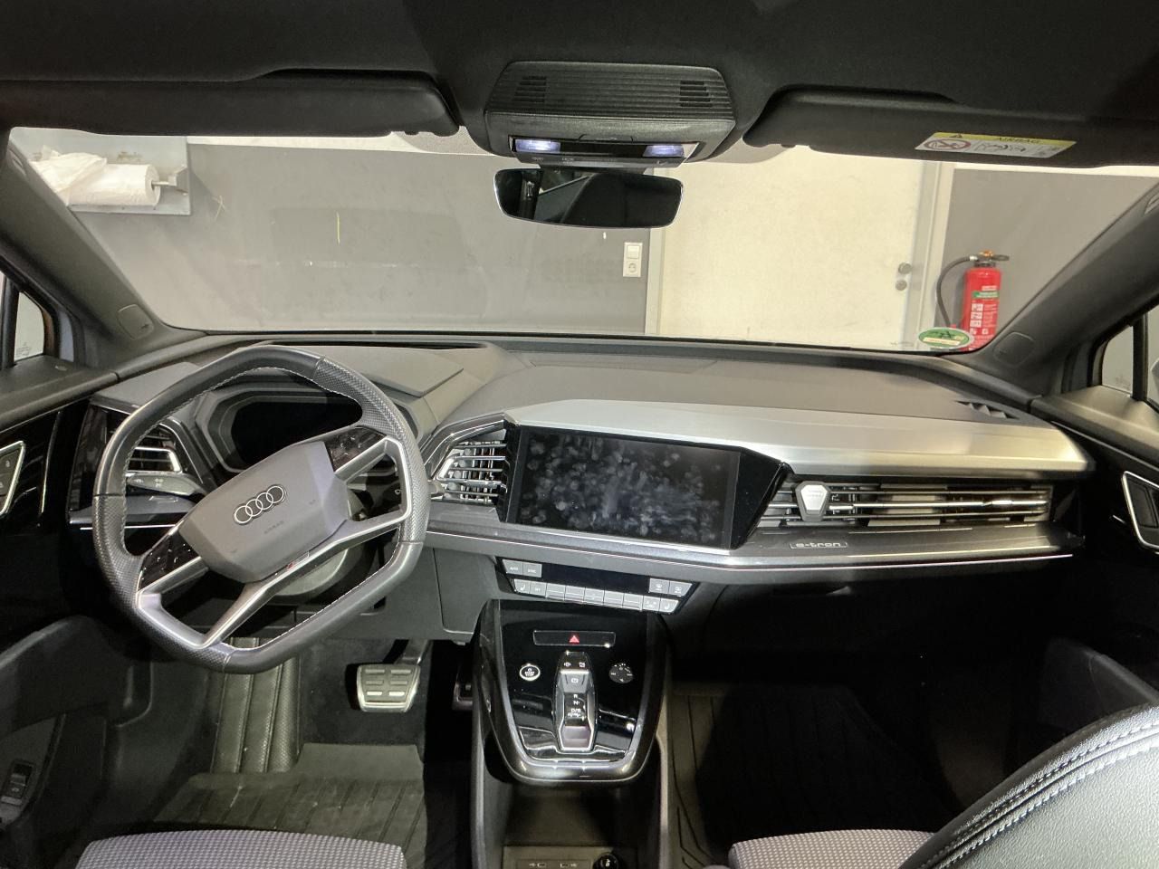 Fahrzeugabbildung Audi Q4 e-tron 40 S line Matrix|CarPlay|Sonos|AHK|HUD